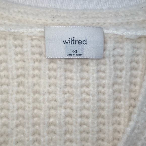 Aritzia Wilfred | Erica Sweater in white/cream size XXS. Very gently worn - Picture 5 of 5